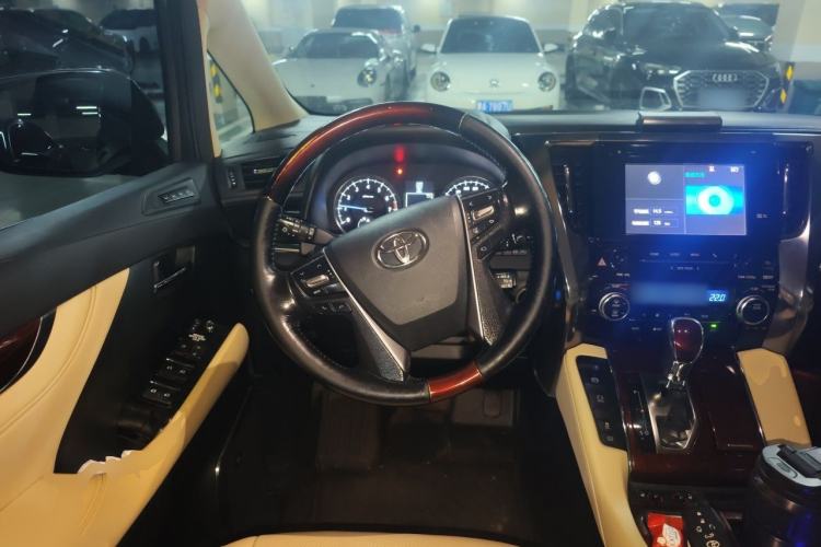 Used Toyota Alphard 2015 3.5L Luxury Edition Steering Wheel