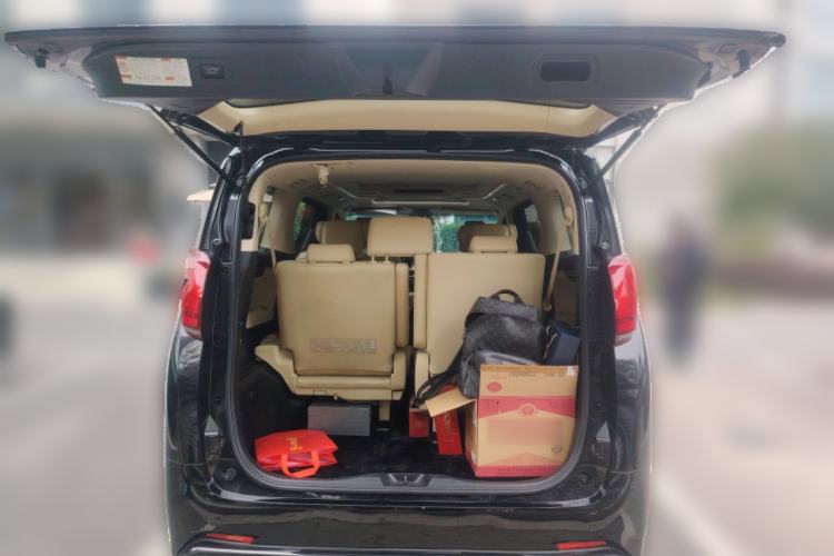 Used Toyota Alphard 2015 3.5L Luxury Edition Trunk