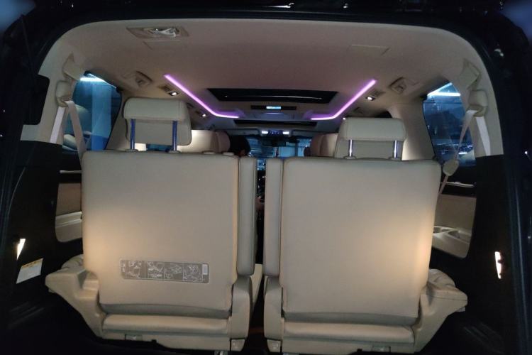 Used Toyota Alphard 2015 3.5L Luxury Edition Trunk