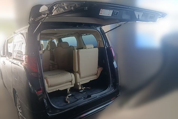 Used Toyota Alphard 2015 3.5L Prestige Edition Trunk