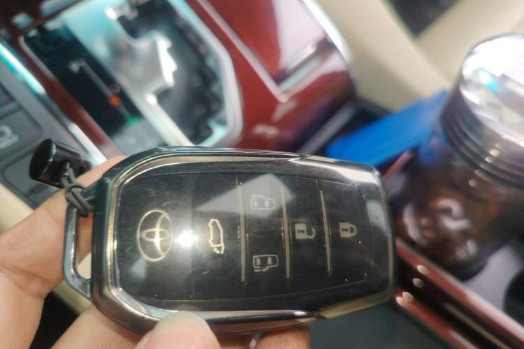 Used Toyota Alphard 2015 3.5L Luxury Edition Vehicle Key