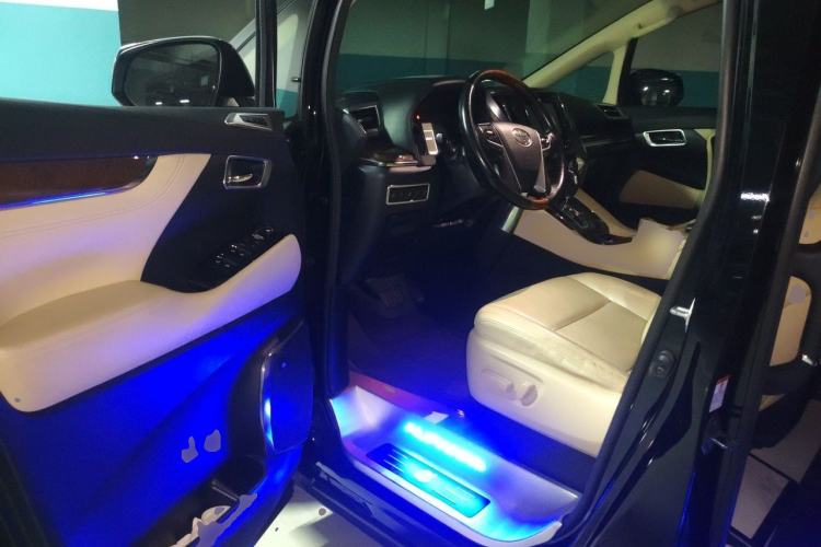 Used Toyota Alphard 2015 3.5L Prestige Edition Driver Seat