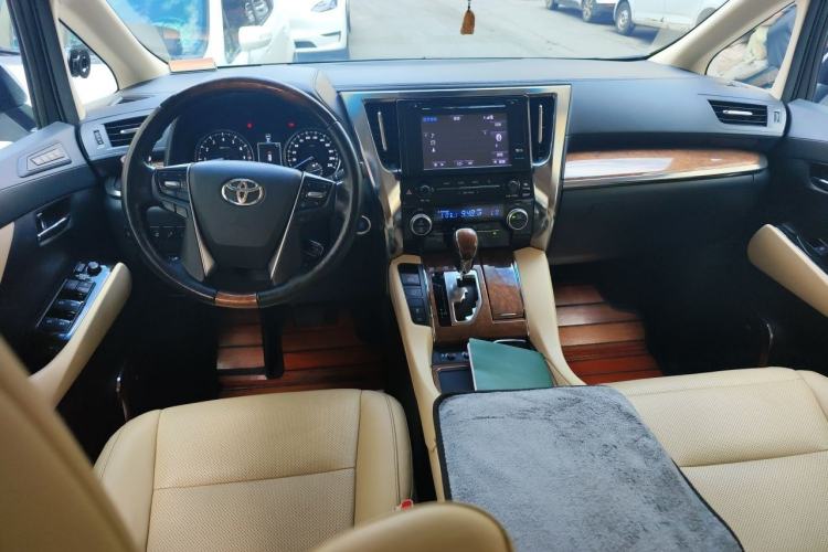 Used Toyota Alphard 2015 3.5L Prestige Edition Center Console