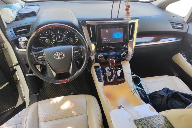 Used Toyota Alphard 2015 3.5L Luxury Edition Center Console