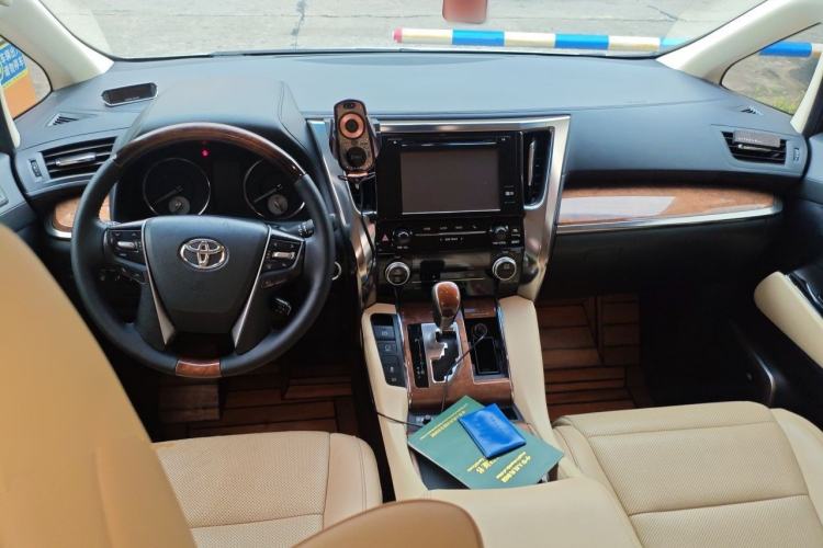 Used Toyota Alphard 2015 3.5L Prestige Edition Center Console