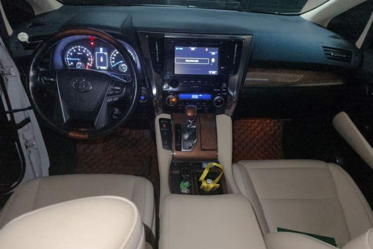 Used Toyota Alphard 2015 3.5L Prestige Edition Center Console