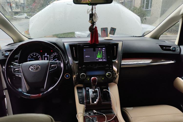 Used Toyota Alphard 2015 3.5L Luxury Edition Center Console