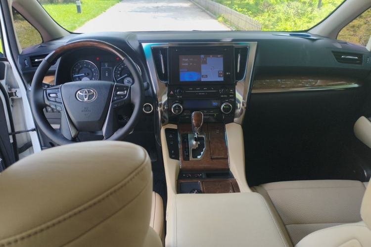 Used Toyota Alphard 2015 3.5L Prestige Edition Center Console