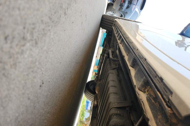 Used Toyota Alphard 2015 3.5L Luxury Edition Chassis Rear Left