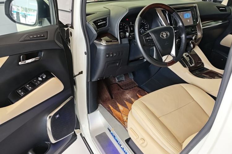 Used Toyota Alphard 2015 3.5L Luxury Edition Driver Seat