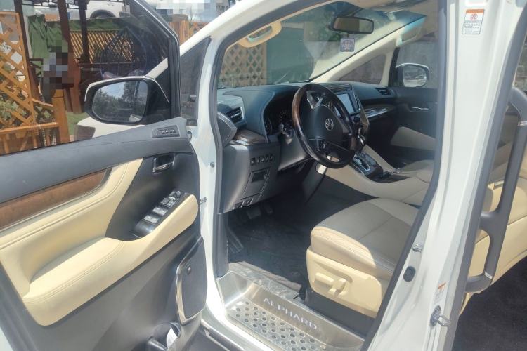 Used Toyota Alphard 2015 3.5L Prestige Edition Driver Seat