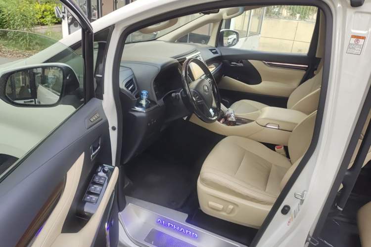 Used Toyota Alphard 2015 3.5L Luxury Edition Driver Seat