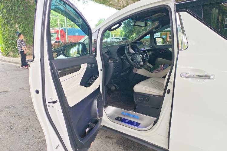Used Toyota Alphard 2015 3.5L Prestige Edition Driver Seat