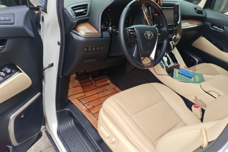 Used Toyota Alphard 2015 3.5L Prestige Edition Driver Seat