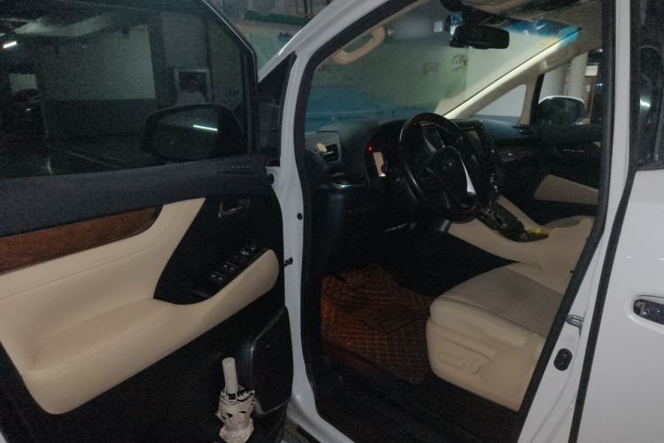 Used Toyota Alphard 2015 3.5L Prestige Edition Driver Seat