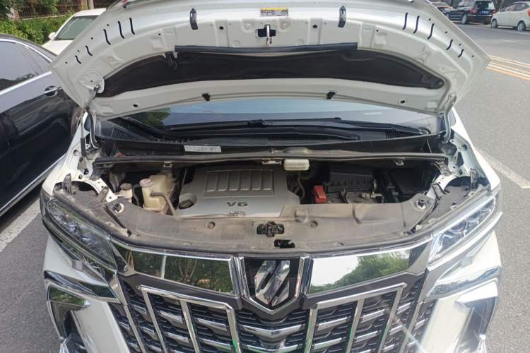 Used Toyota Alphard 2015 3.5L Prestige Edition Engine Bay