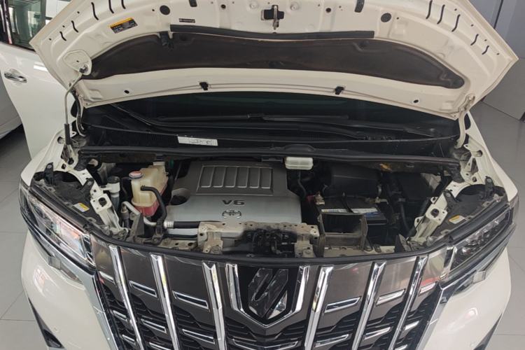 Used Toyota Alphard 2015 3.5L Prestige Edition Engine Bay