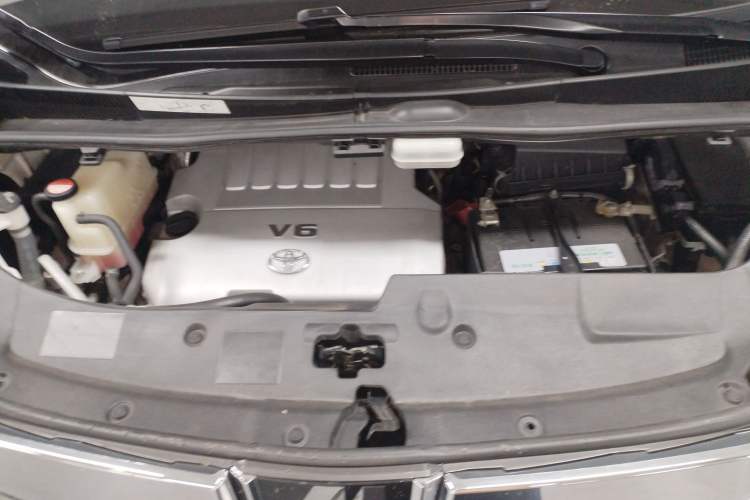 Used Toyota Alphard 2015 3.5L Luxury Edition Engine Bay