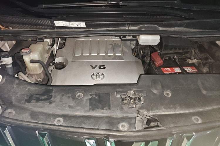 Used Toyota Alphard 2015 3.5L Luxury Edition Engine Bay