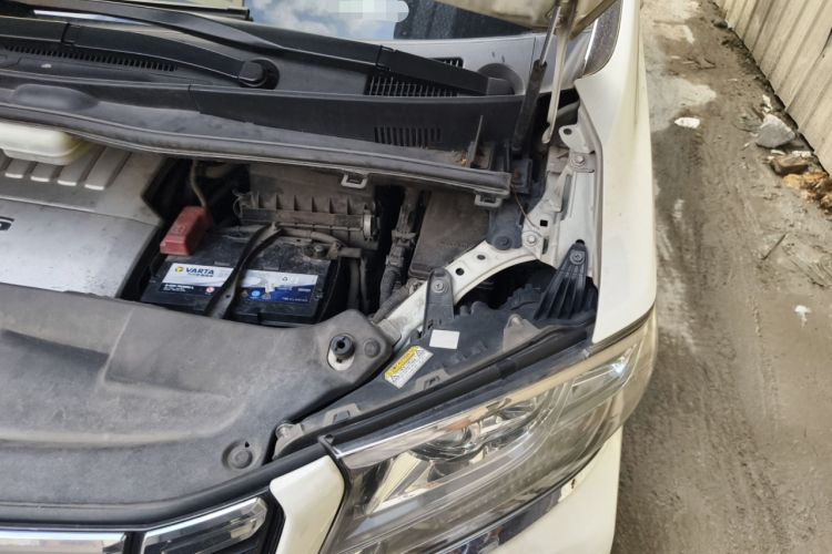 Used Toyota Alphard 2015 3.5L Luxury Edition Engine Bay Left