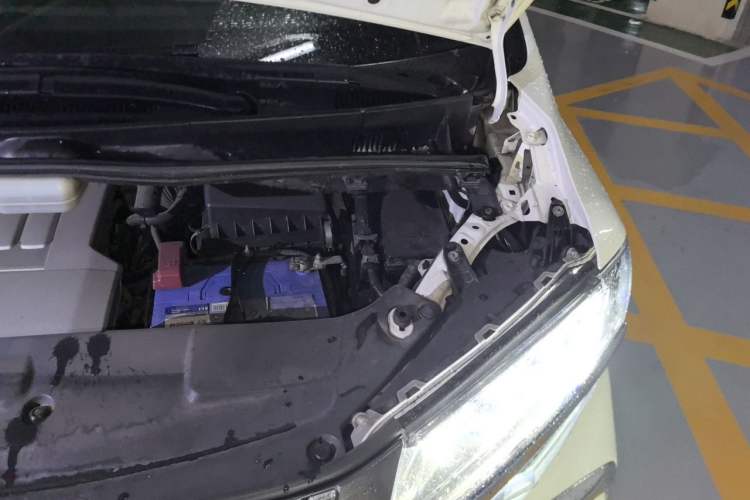 Used Toyota Alphard 2015 3.5L Luxury Edition Engine Bay Left