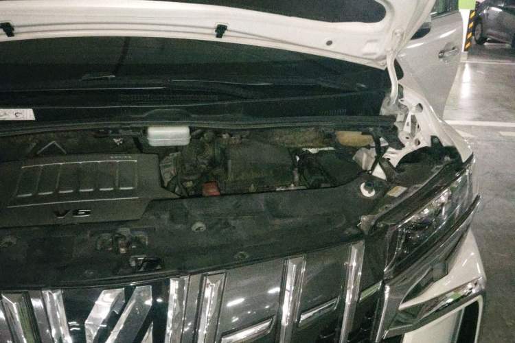 Used Toyota Alphard 2015 3.5L Luxury Edition Engine Bay Left