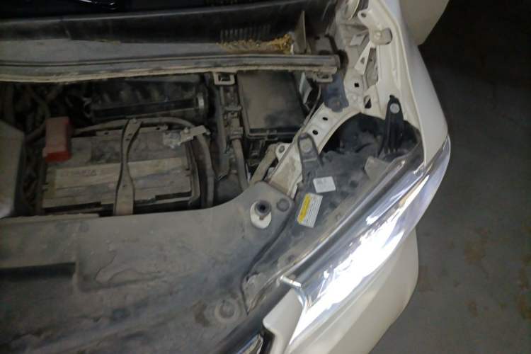 Used Toyota Alphard 2015 3.5L Prestige Edition Engine Bay Left