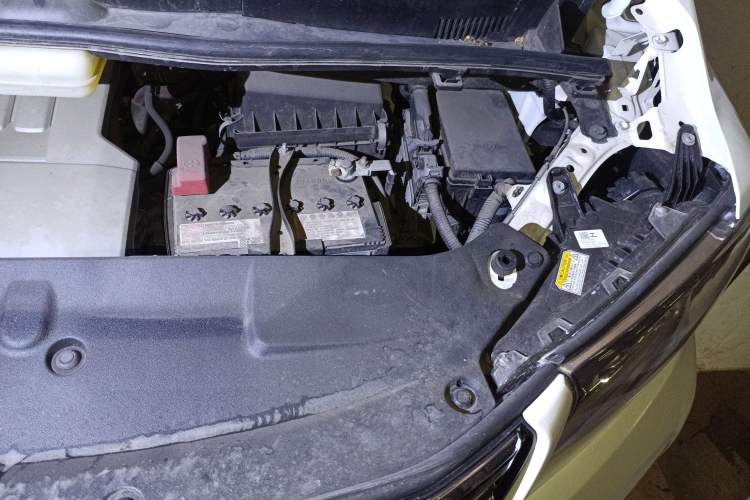 Used Toyota Alphard 2015 3.5L Prestige Edition Engine Bay Left