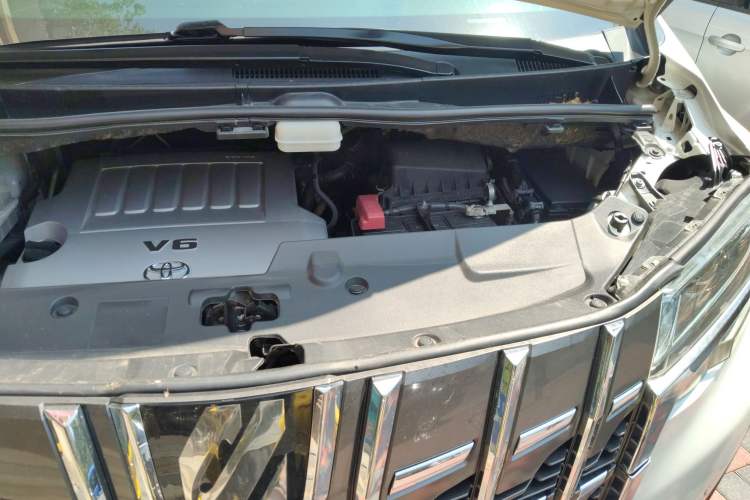 Used Toyota Alphard 2015 3.5L Prestige Edition Engine Bay Left