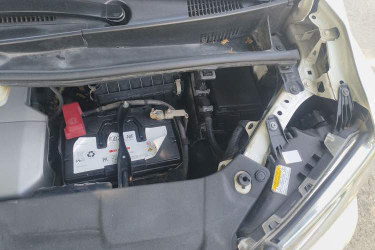 Used Toyota Alphard 2015 3.5L Prestige Edition Engine Bay Left