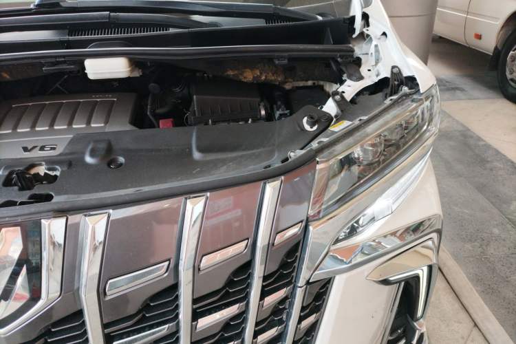 Used Toyota Alphard 2015 3.5L Luxury Edition Engine Bay Left