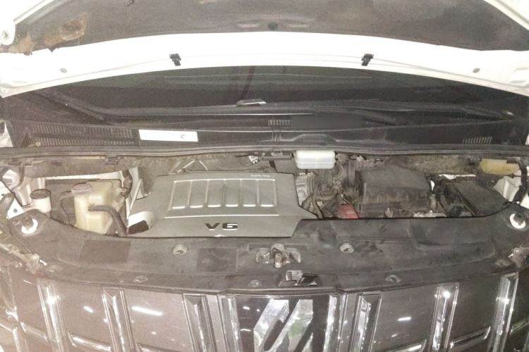 Used Toyota Alphard 2015 3.5L Luxury Edition Engine Bay