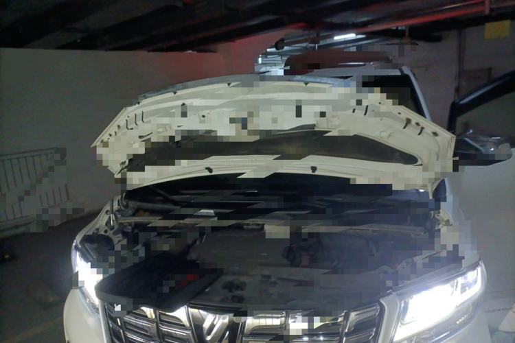 Used Toyota Alphard 2015 3.5L Prestige Edition Engine Bay
