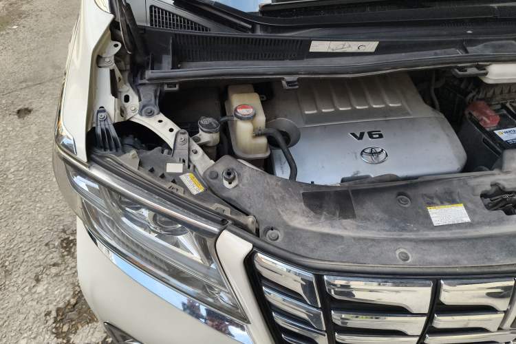 Used Toyota Alphard 2015 3.5L Luxury Edition Engine Bay Right