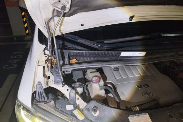 Used Toyota Alphard 2015 3.5L Luxury Edition Engine Bay Right