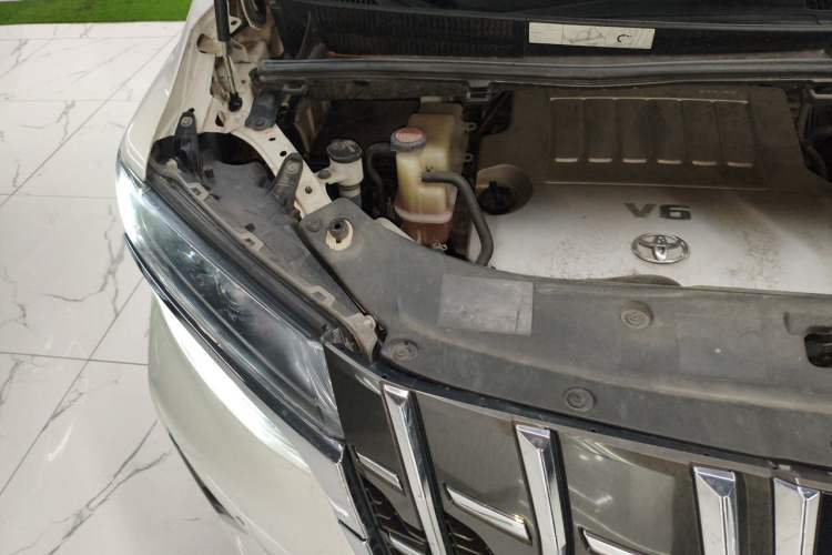 Used Toyota Alphard 2015 3.5L Prestige Edition Engine Bay Right
