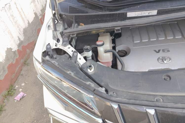 Used Toyota Alphard 2015 3.5L Prestige Edition Engine Bay Right