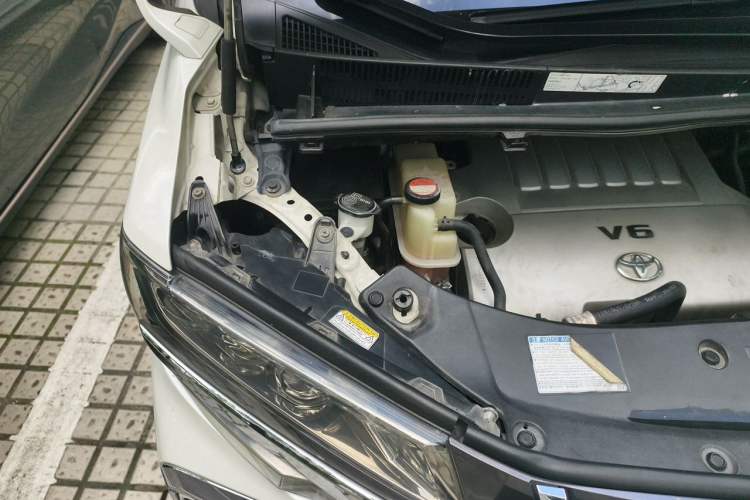 Used Toyota Alphard 2015 3.5L Luxury Edition Engine Bay Right