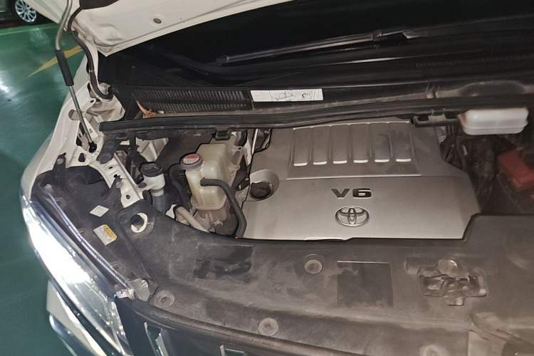 Used Toyota Alphard 2015 3.5L Luxury Edition Engine Bay Right