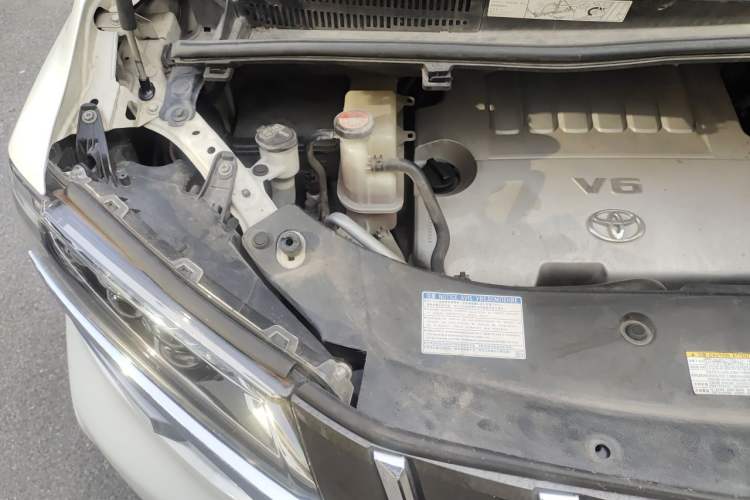 Used Toyota Alphard 2015 3.5L Luxury Edition Engine Bay Right