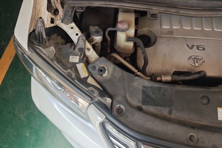 Used Toyota Alphard 2015 3.5L Luxury Edition Engine Bay Right