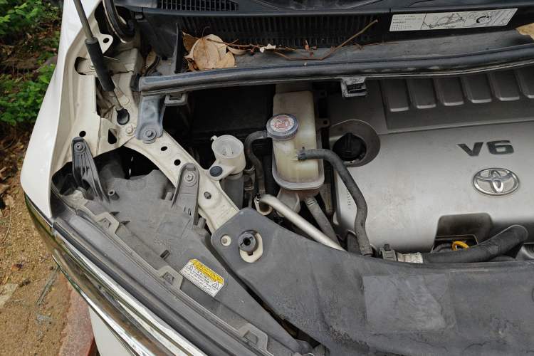 Used Toyota Alphard 2015 3.5L Luxury Edition Engine Bay Right