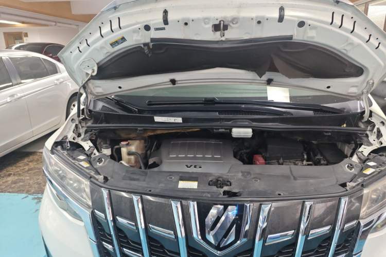 Used Toyota Alphard 2015 3.5L Luxury Edition Engine Bay Right