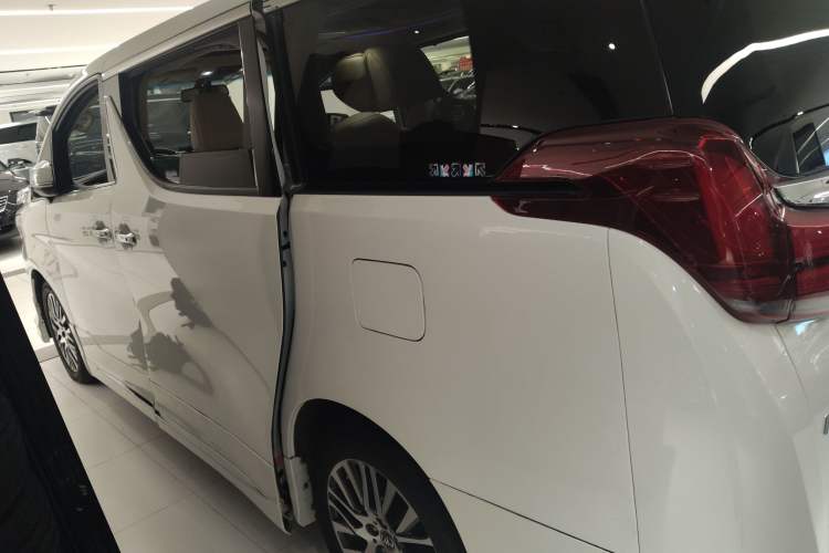 Used Toyota Alphard 2015 3.5L Prestige Edition Exterior 3