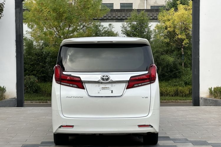 Used Toyota Alphard 2015 3.5L Luxury Edition Exterior 3