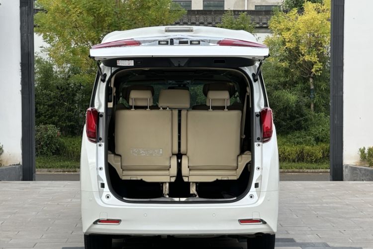 Used Toyota Alphard 2015 3.5L Luxury Edition Exterior 6
