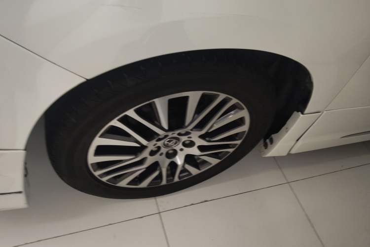Used Toyota Alphard 2015 3.5L Prestige Edition Exterior 7