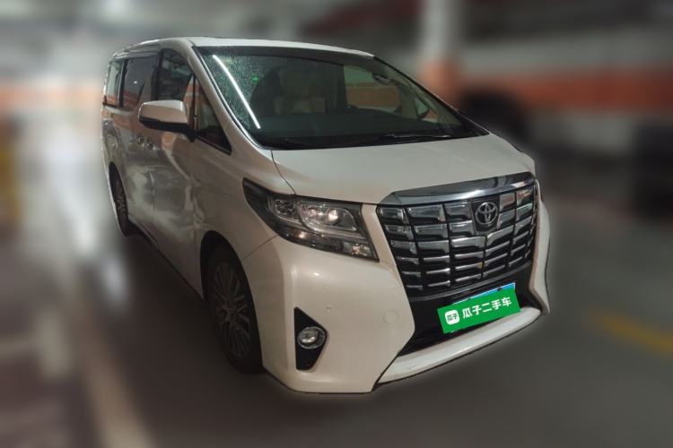 Used Toyota Alphard 2015 3.5L Luxury Edition Front Right 45 Deg
