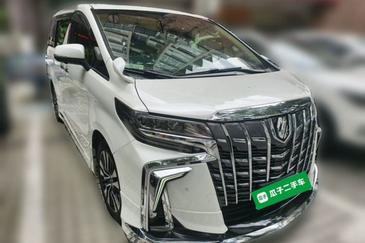Used Toyota Alphard 2015 3.5L Luxury Edition Front Right 45 Deg