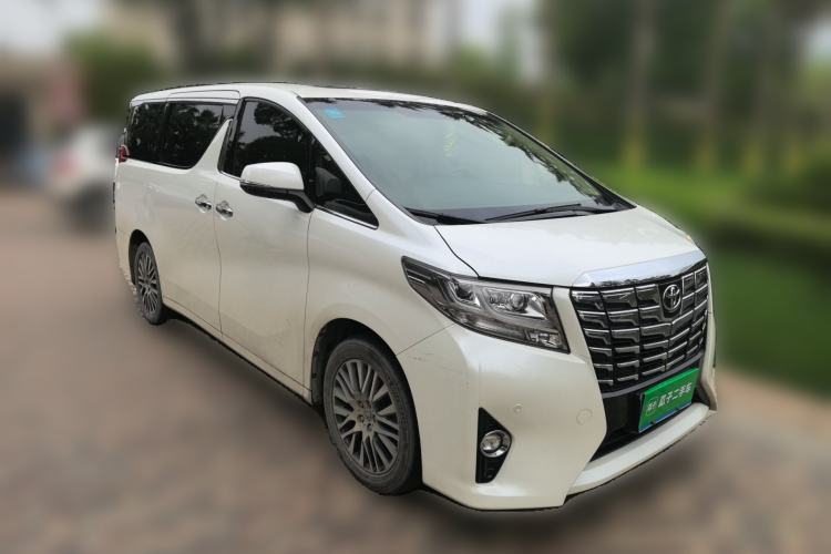 Used Toyota Alphard 2015 3.5L Luxury Edition Front Right 45 Deg